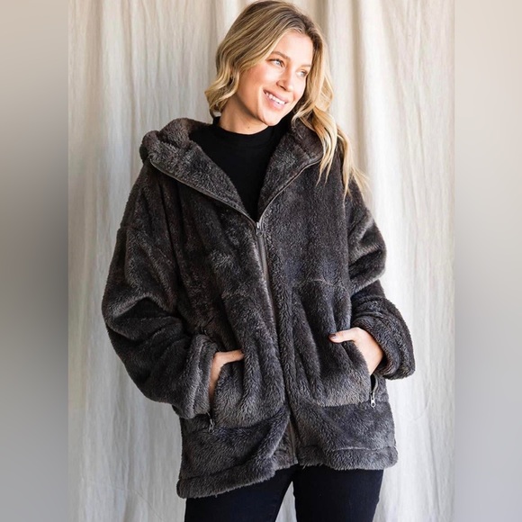 Charcoal Gray Sherpa Jacket NWT - Picture 1 of 3